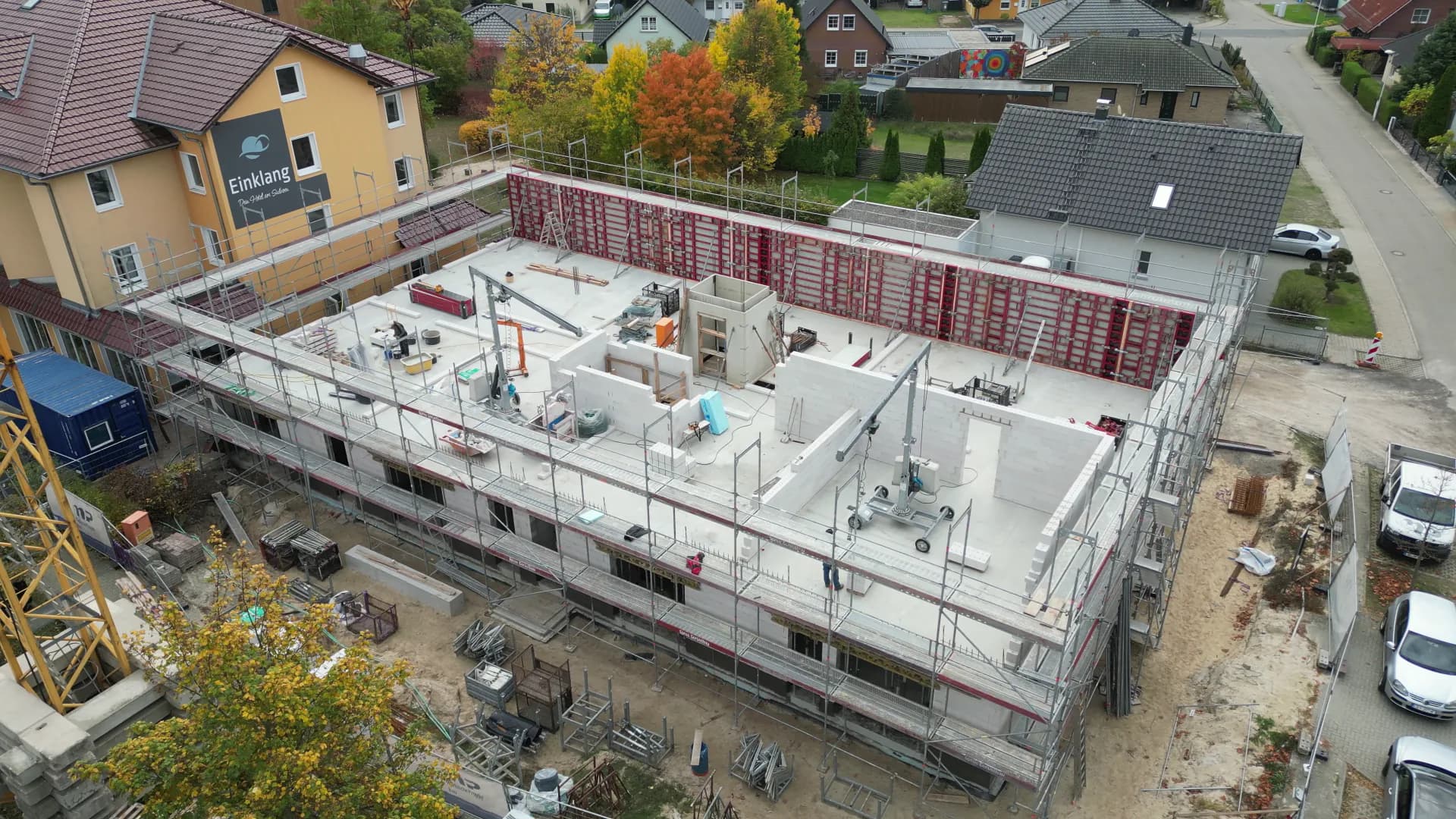 Rohbau mit Mauerwerkswänden, Geschossdecke und Wandschalung